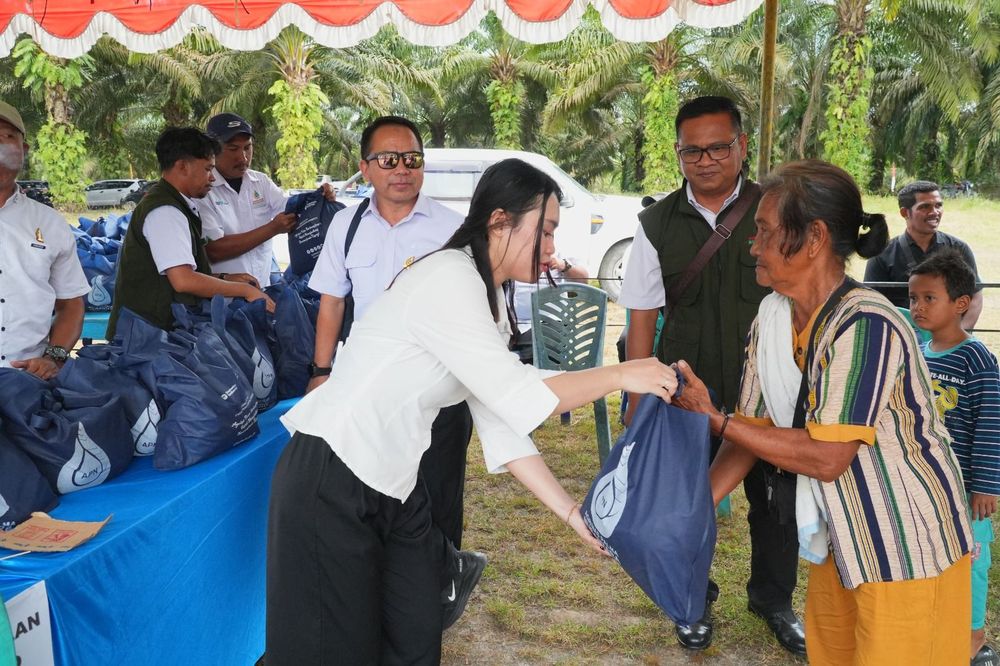 Bakti Sosial Warnai HUT Ke-1 Agrinas Palma Nusantara di Kalbar, Wujud Nyata Kepedulian untuk Masyarakat